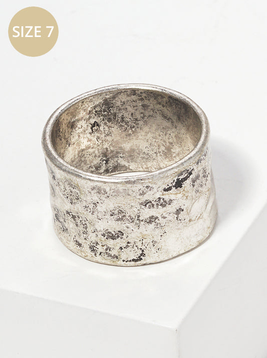 Size 7 Hammered Chunky Bold Ring