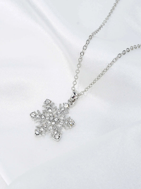 Snowflake-Rhinestone-Pendant-Necklace-61-N6786-RCR-0-GHKU5Q26064426K1110.jpg