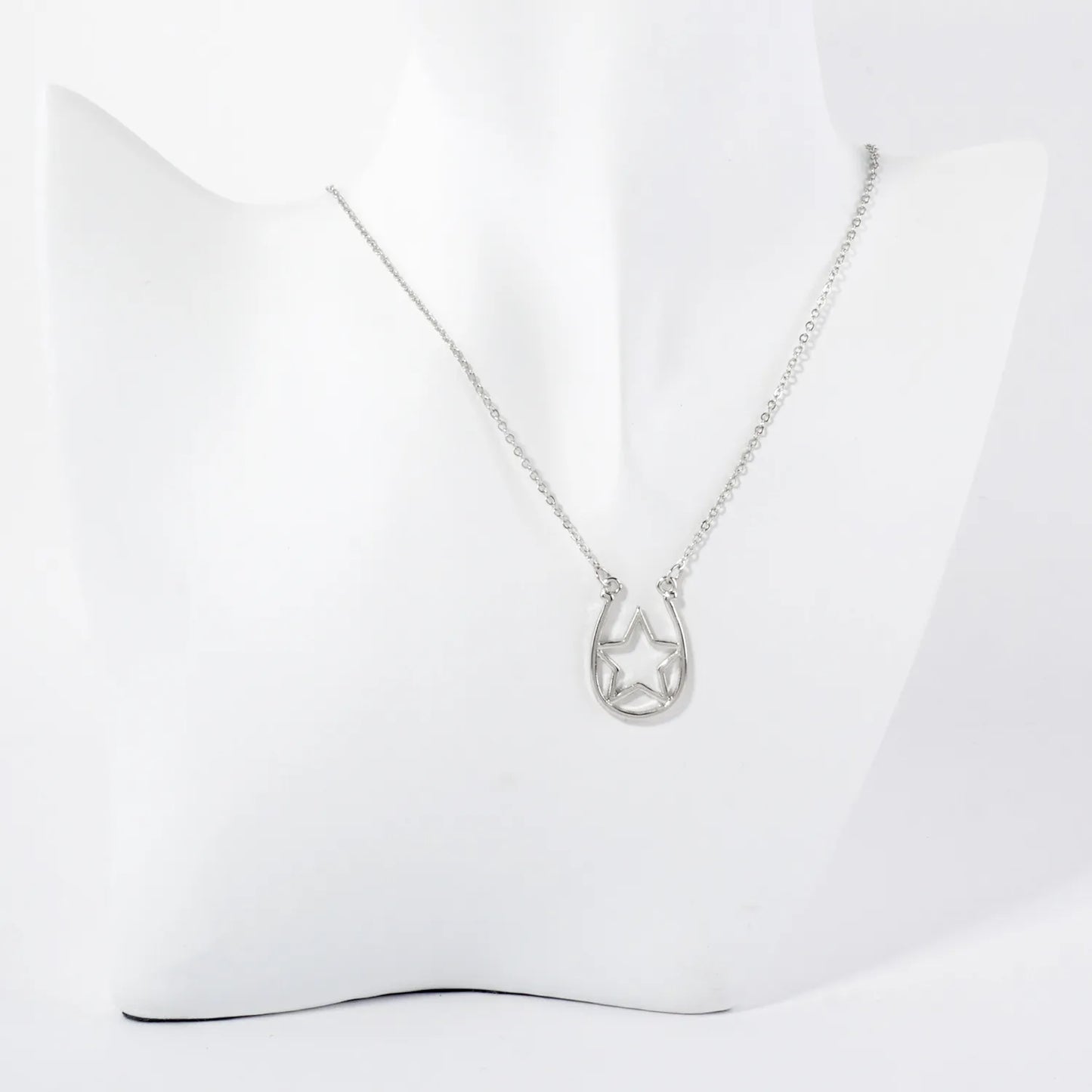 Star Cutout Horseshoe Pendant Necklace