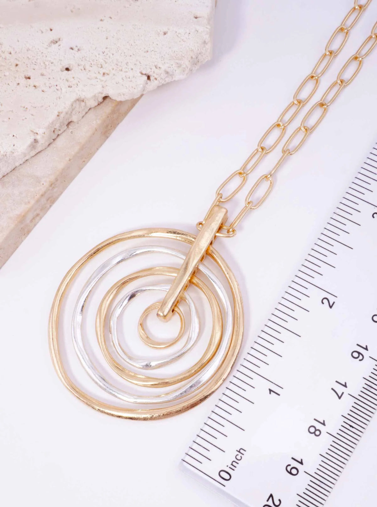 Statement-Multi-Circle-Matte-Pendant-Necklace-33-QN4798-WGWS-1-FE4B0K23090626K0514.jpg