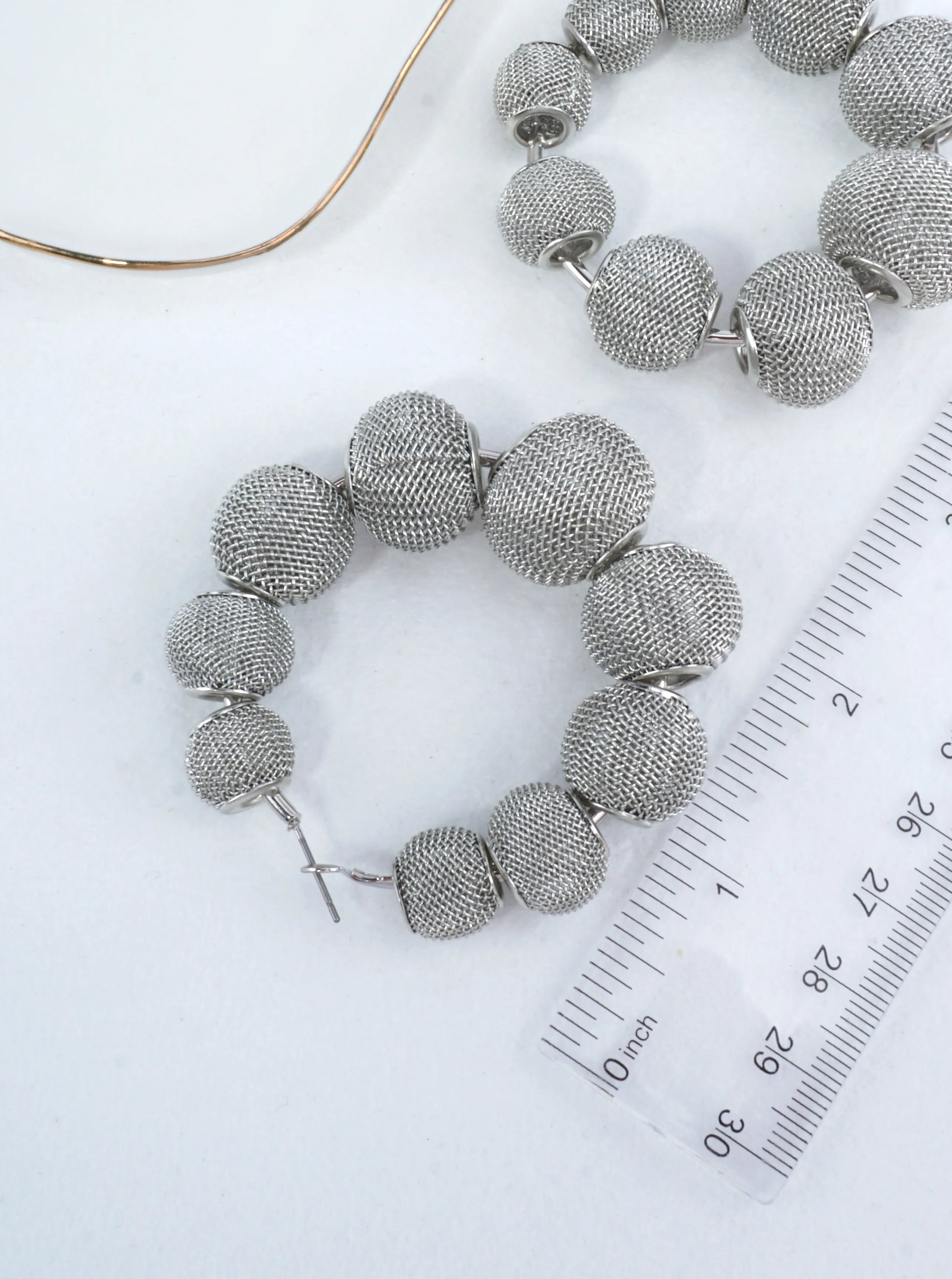 Steel-Mesh-Beaded-Hoop-Earrings-150-SE9002-RH-1-SWVAHF12062326K0303.jpg
