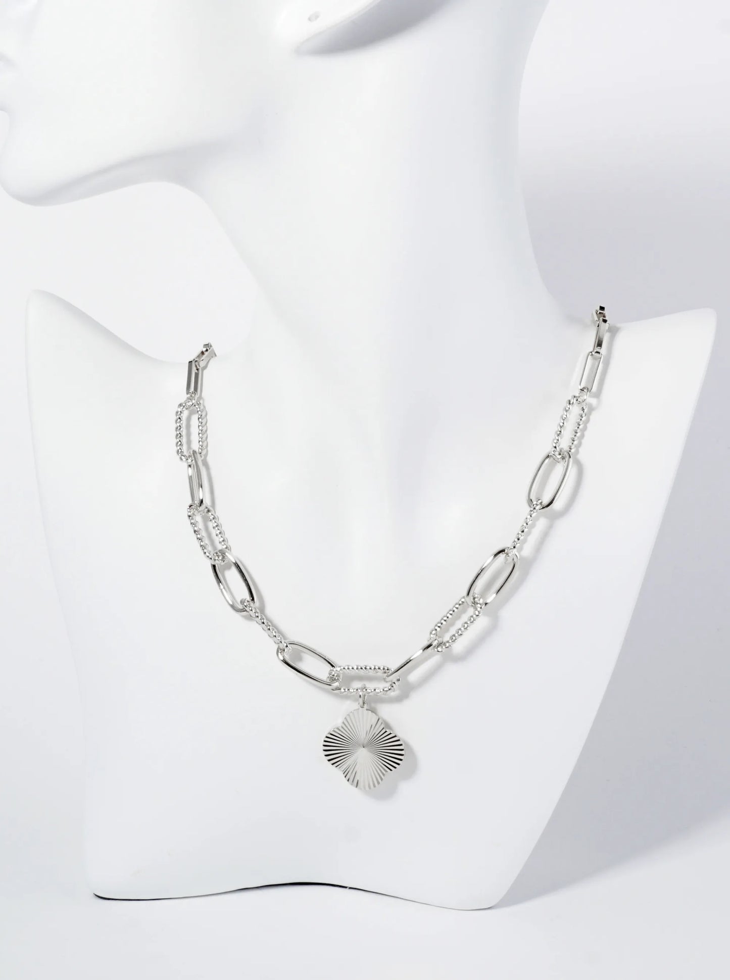 Sunburst Texture Quatrefoil Pendant 18K Gold Dipped Link Chain Necklace