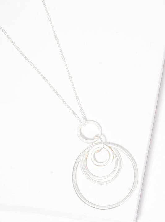 Metal Linked Graduated Multi-Circle Pendant Long Necklace Matte silver