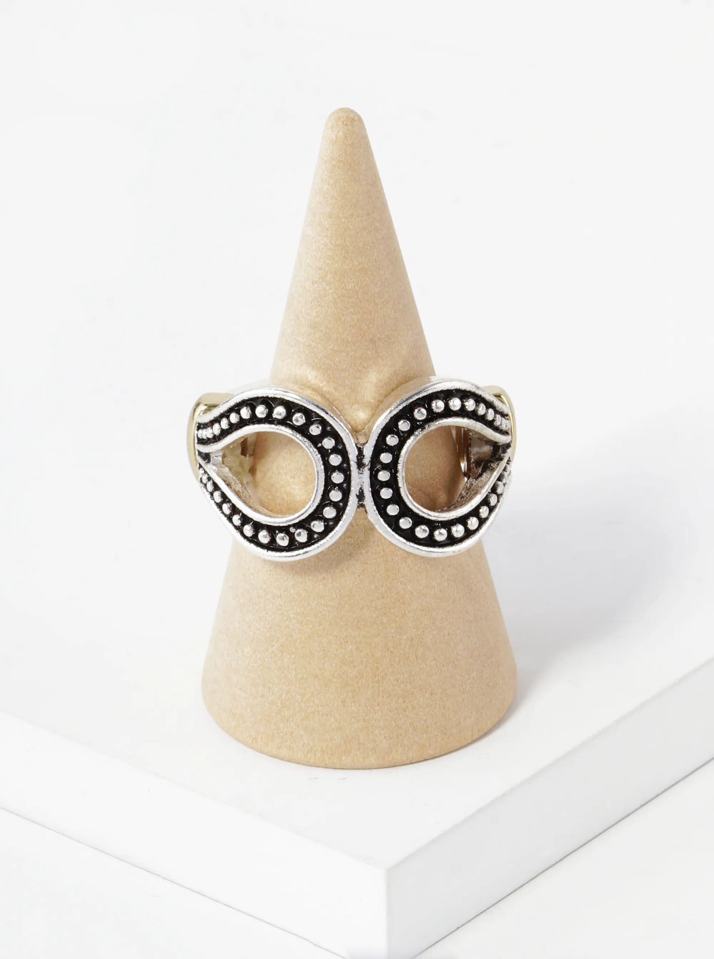 Tailored Bold Eye Catching Stretch Ring