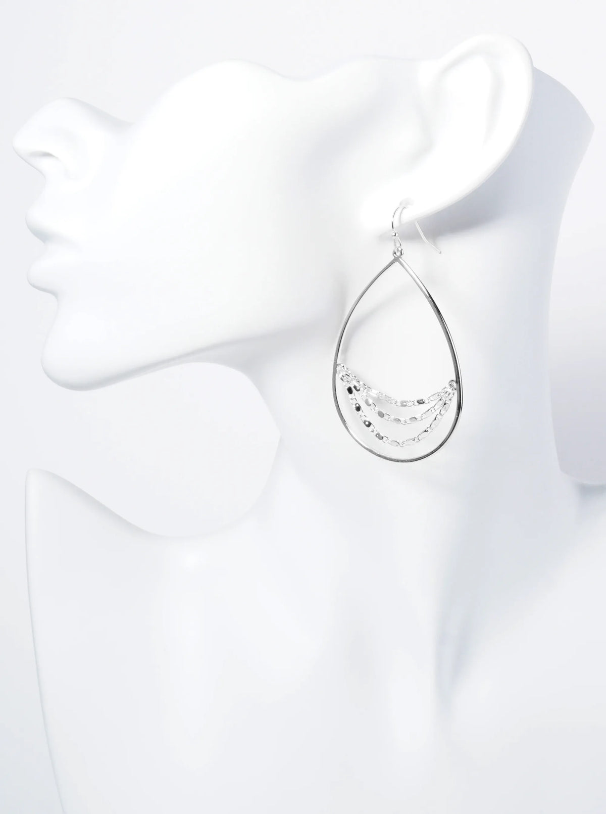 Teardrop Earrings Featuring Three Chains Connected In The Center