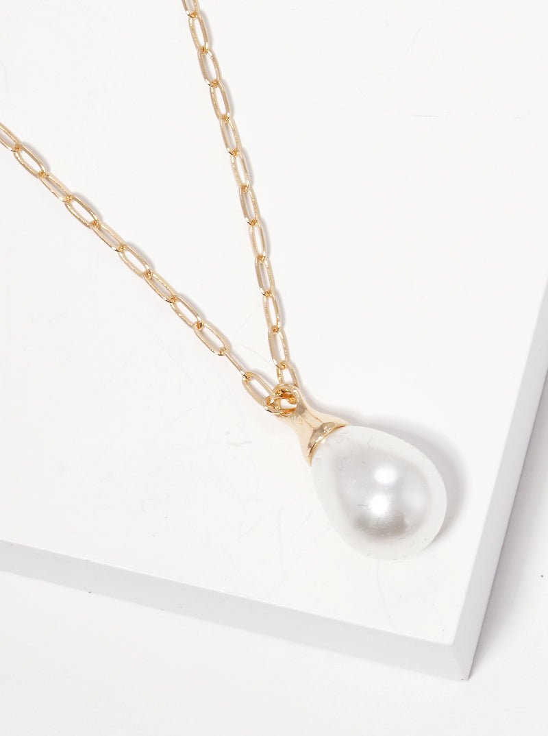 Teardrop Shaped Glass Pearl Pendant Necklace