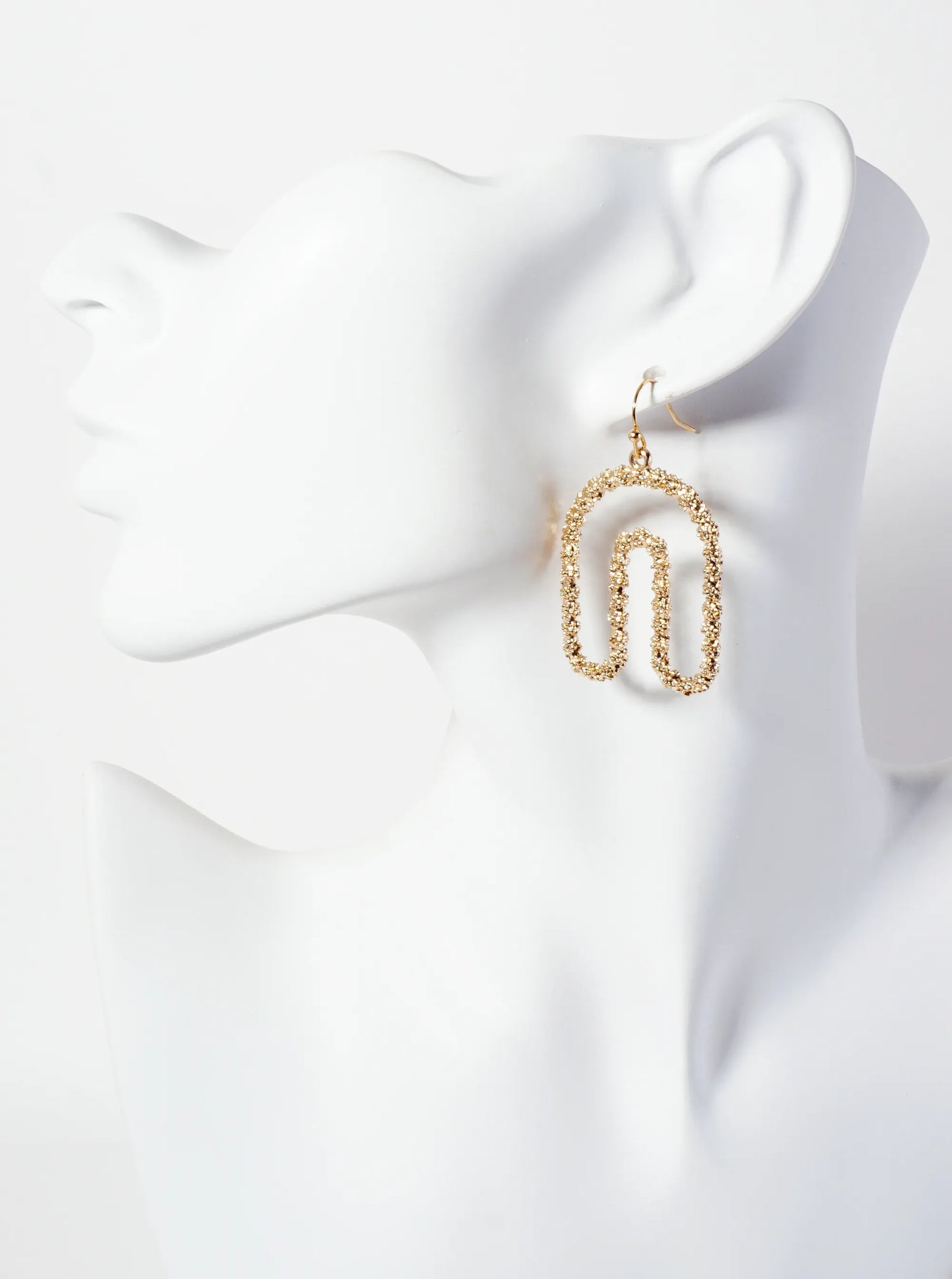 Textured Arch-Shaped Geometric Metal Dangle Earrings