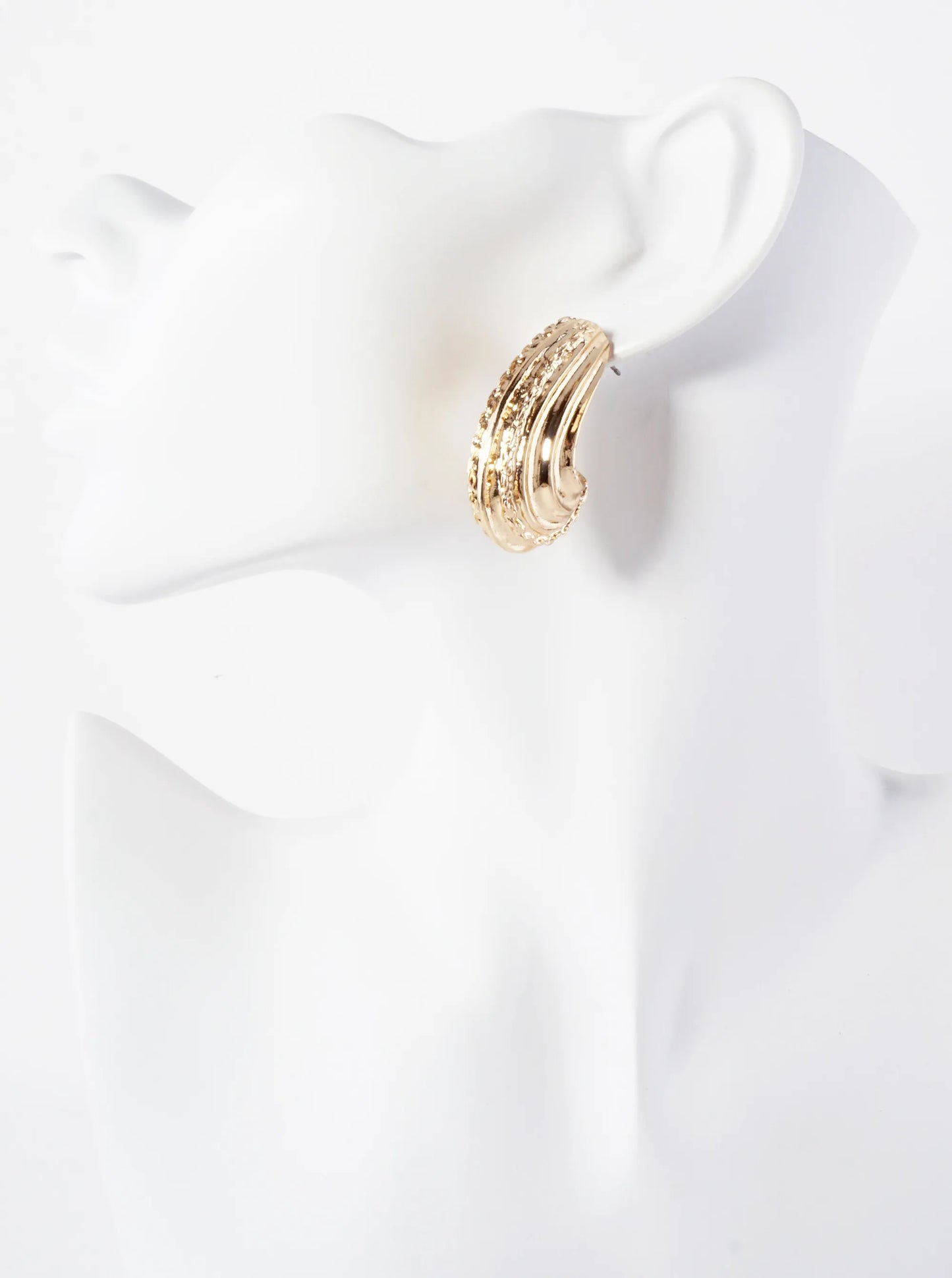 Textured Metal 35mm Teardrop-Shaped Chunky Hoop Earrings With-Titanium-Post