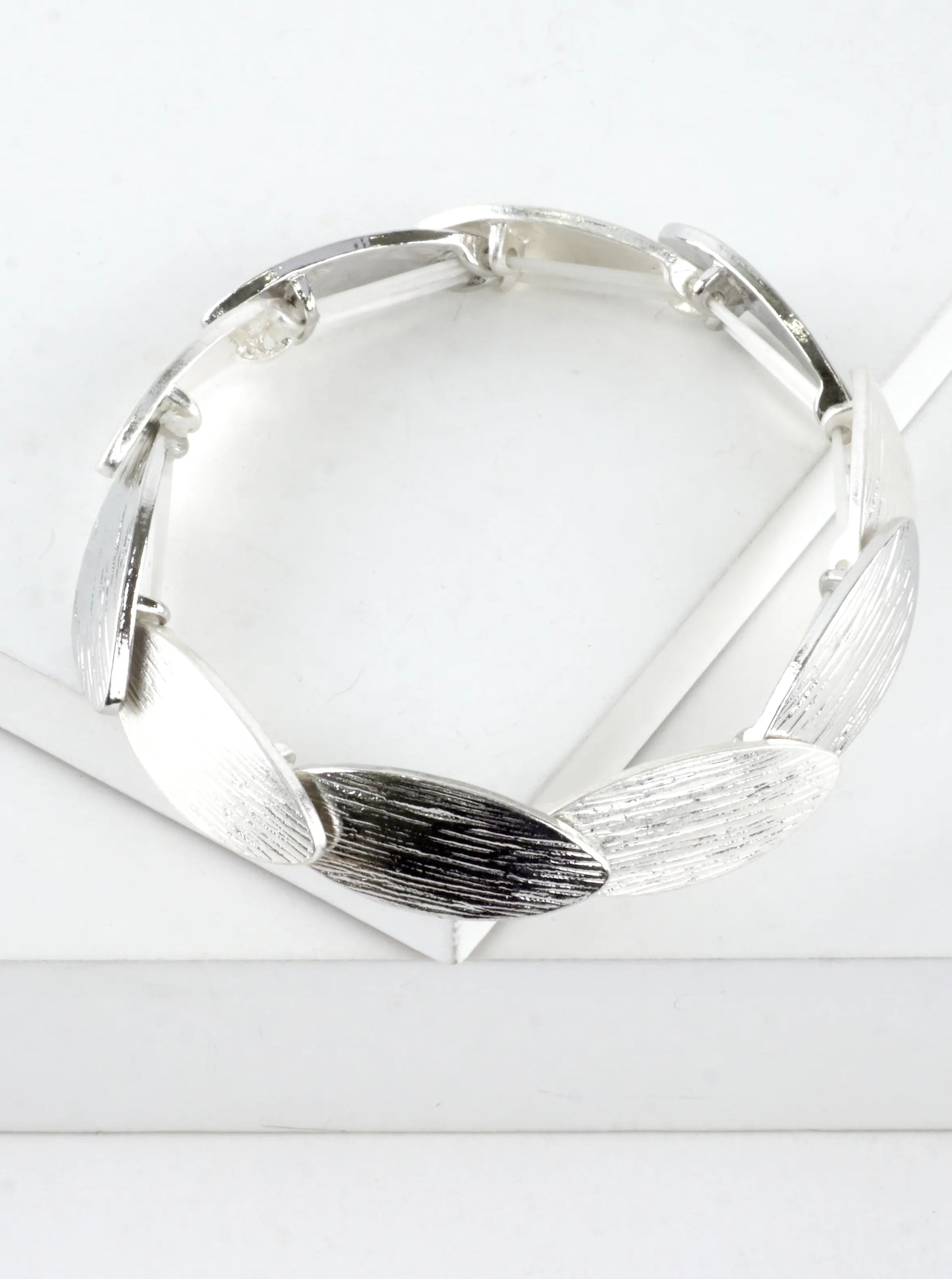 Textured Oval Overlap Stretch Bracelet