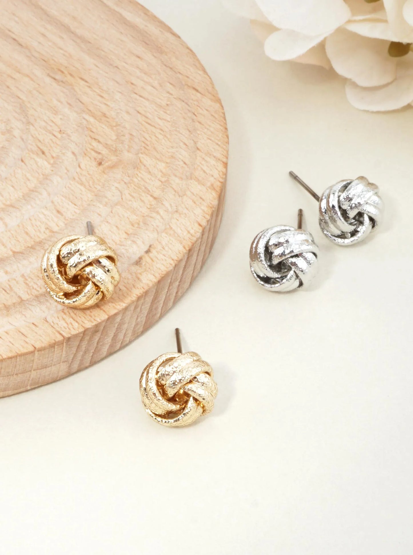 Textured-Ribbed-Knot-Stud-Earrings-61-E8008-GD-1-AWV7XC11074126K0419.jpg