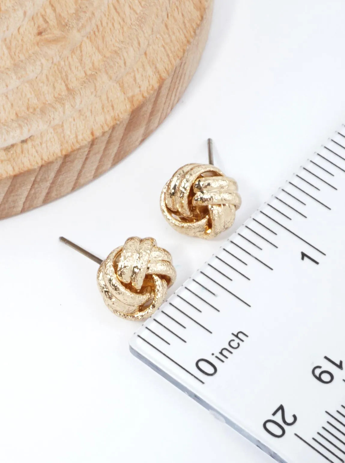 Textured-Ribbed-Knot-Stud-Earrings-61-E8008-GD-2-2RZQTW11074126K0419.jpg
