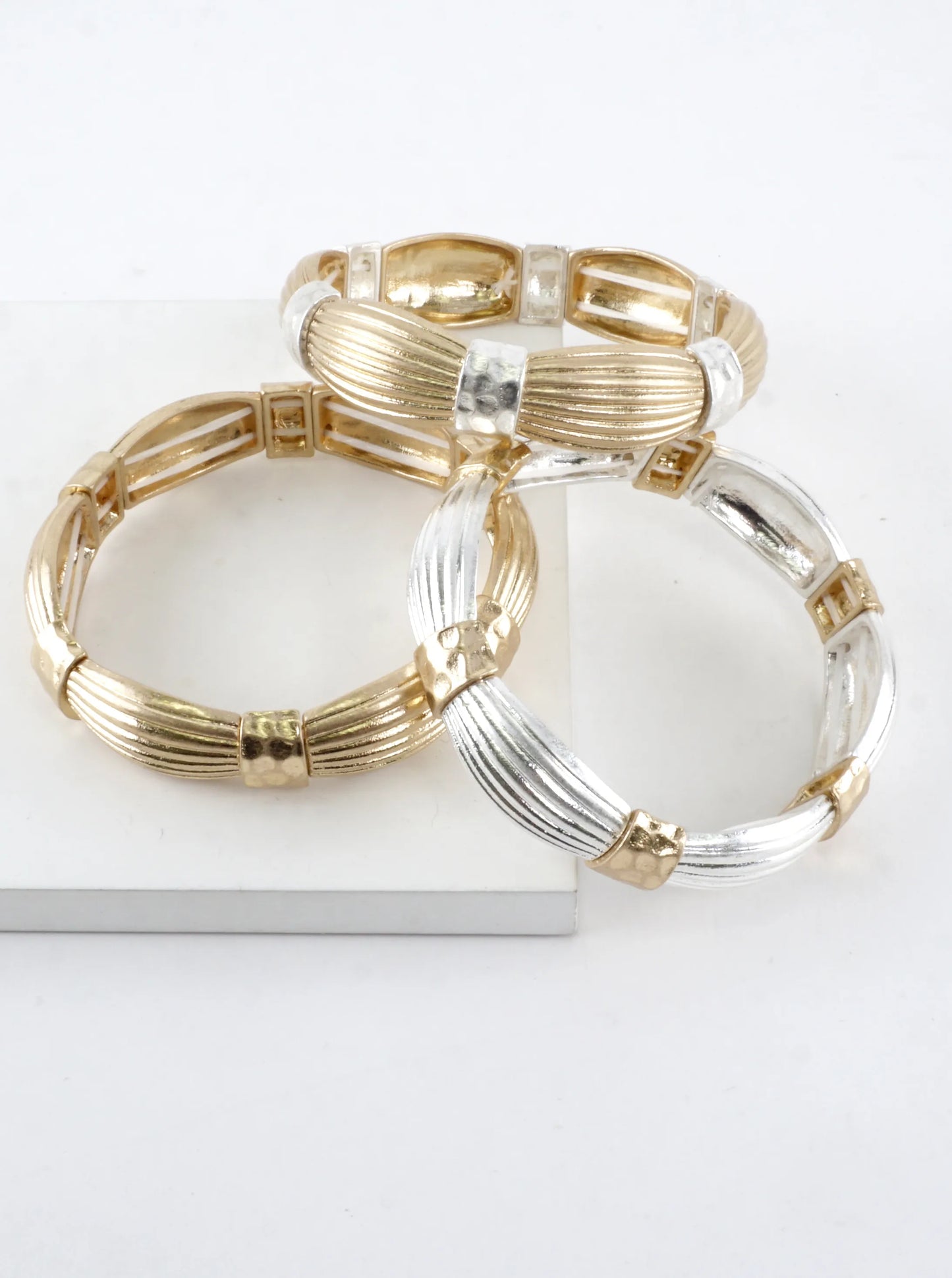 Textured Ribbed Sections Stretch Bracelet