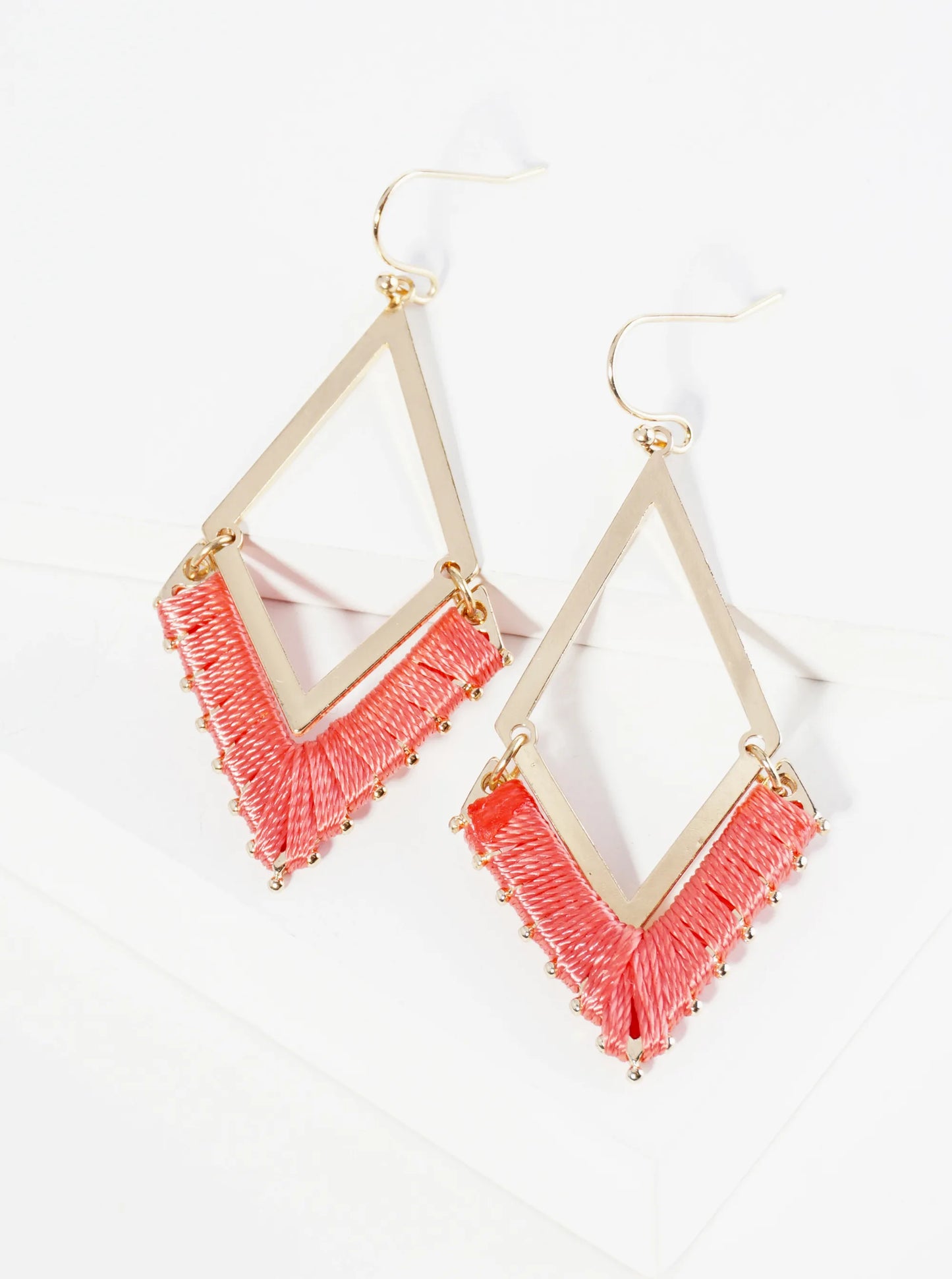 Thread Wrapped Rhombus Shape Geometric Dangle Earrings