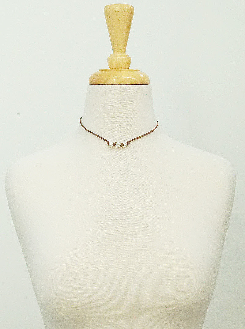 Three Freshwater Pearls Leatherette Choker Necklace