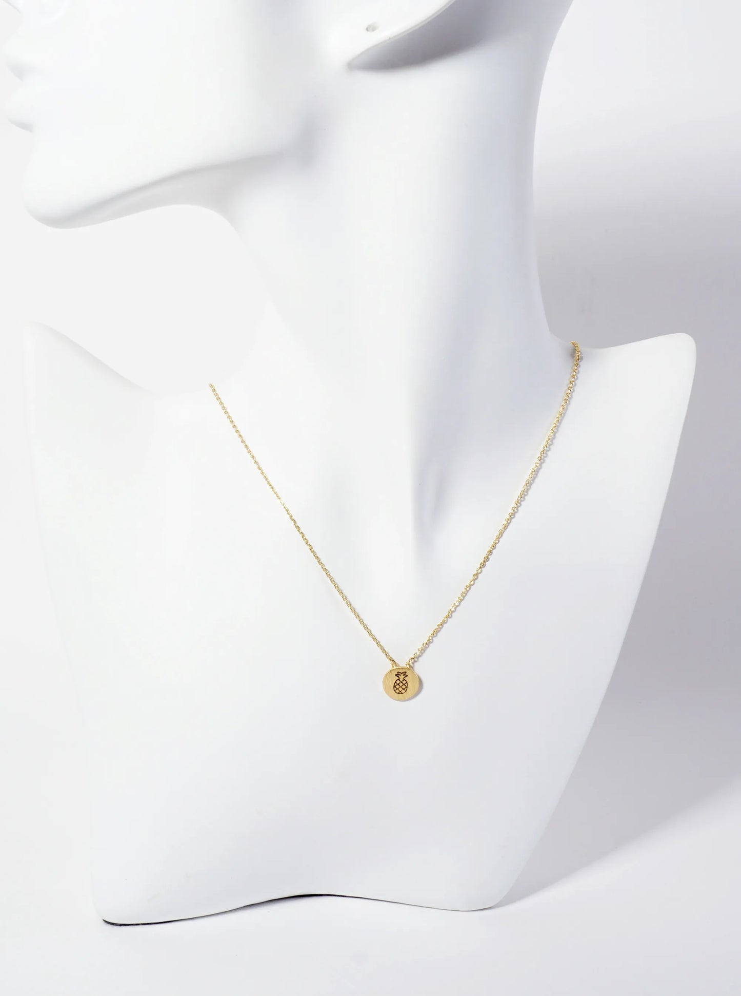 Tropical-Fruit-Theme 18K-Gold-Dipped Brushed-Texture Pineapple Engraved Round Pendant Necklace
