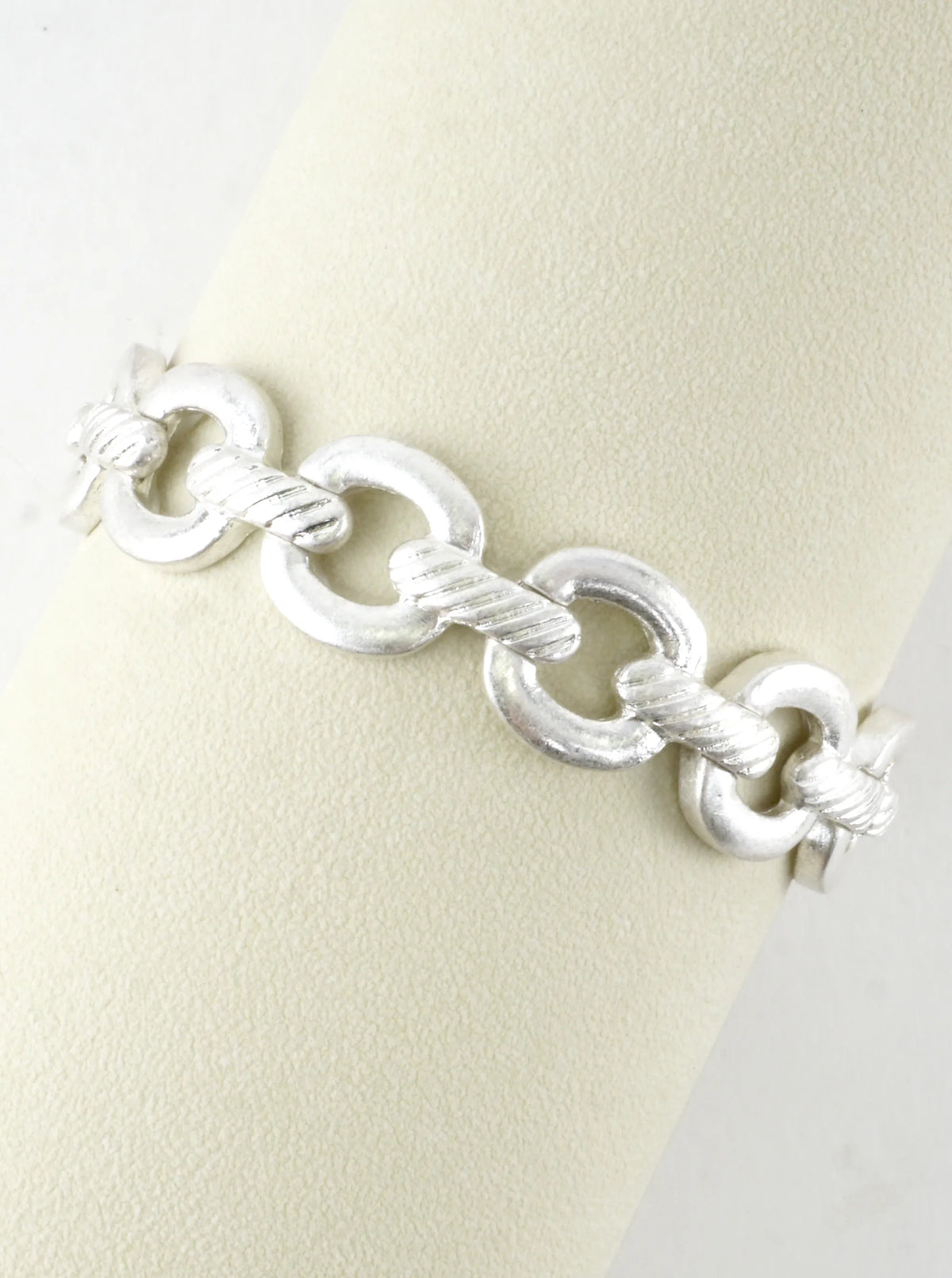 Twisted Chain Link Stretch Bracelet