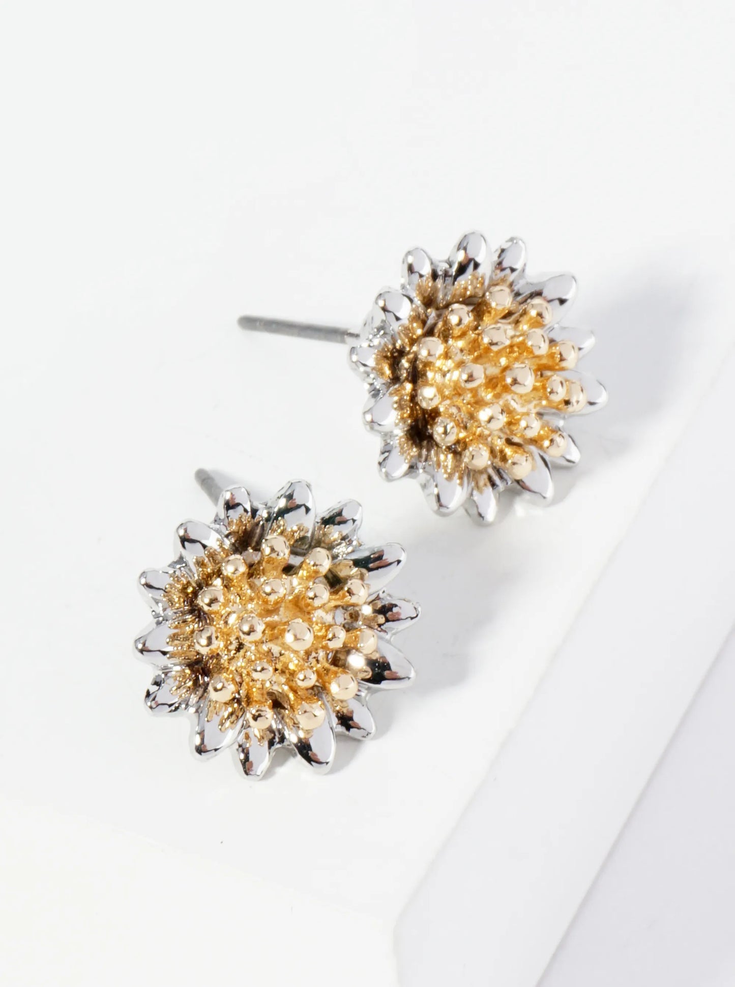 Two-Tone Metal Dainty Flower Stud Earrings