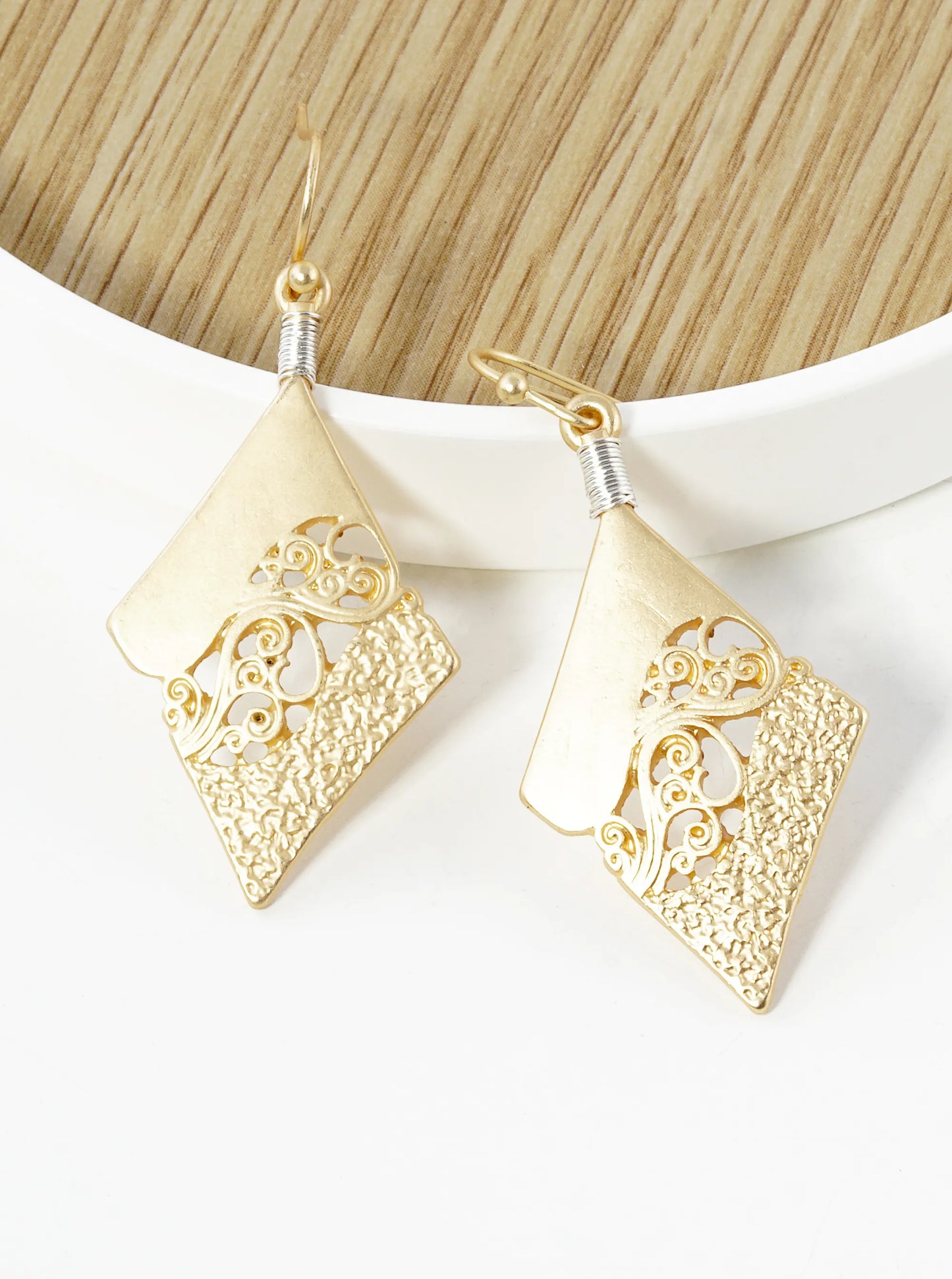 Two-Tone Wired Filigree Rhombus Shape Dangle Drop Earrings