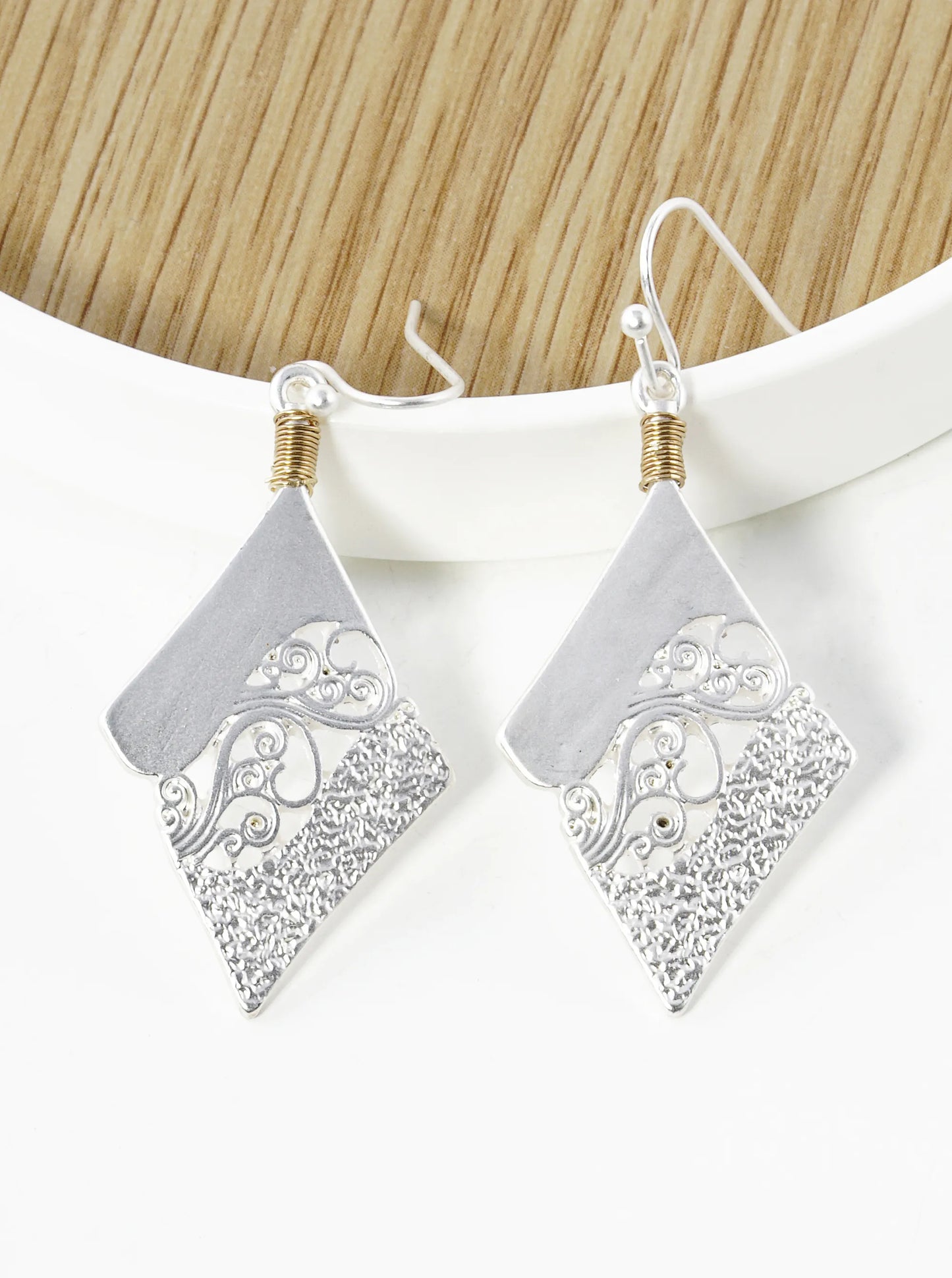 Two-Tone Wired Filigree Rhombus Shape Dangle Drop Earrings