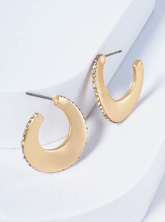 Wavy Hoop Earrings Embellished With Closely Set Stones