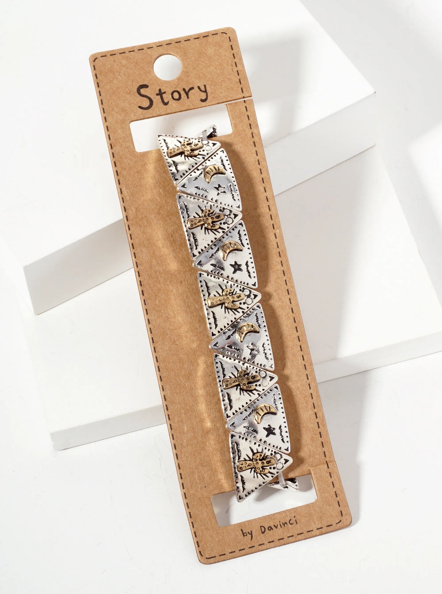 Western-Inspired Cactus Stars Engraved Upside-Down Triangle Geometric Stretch Bracelet