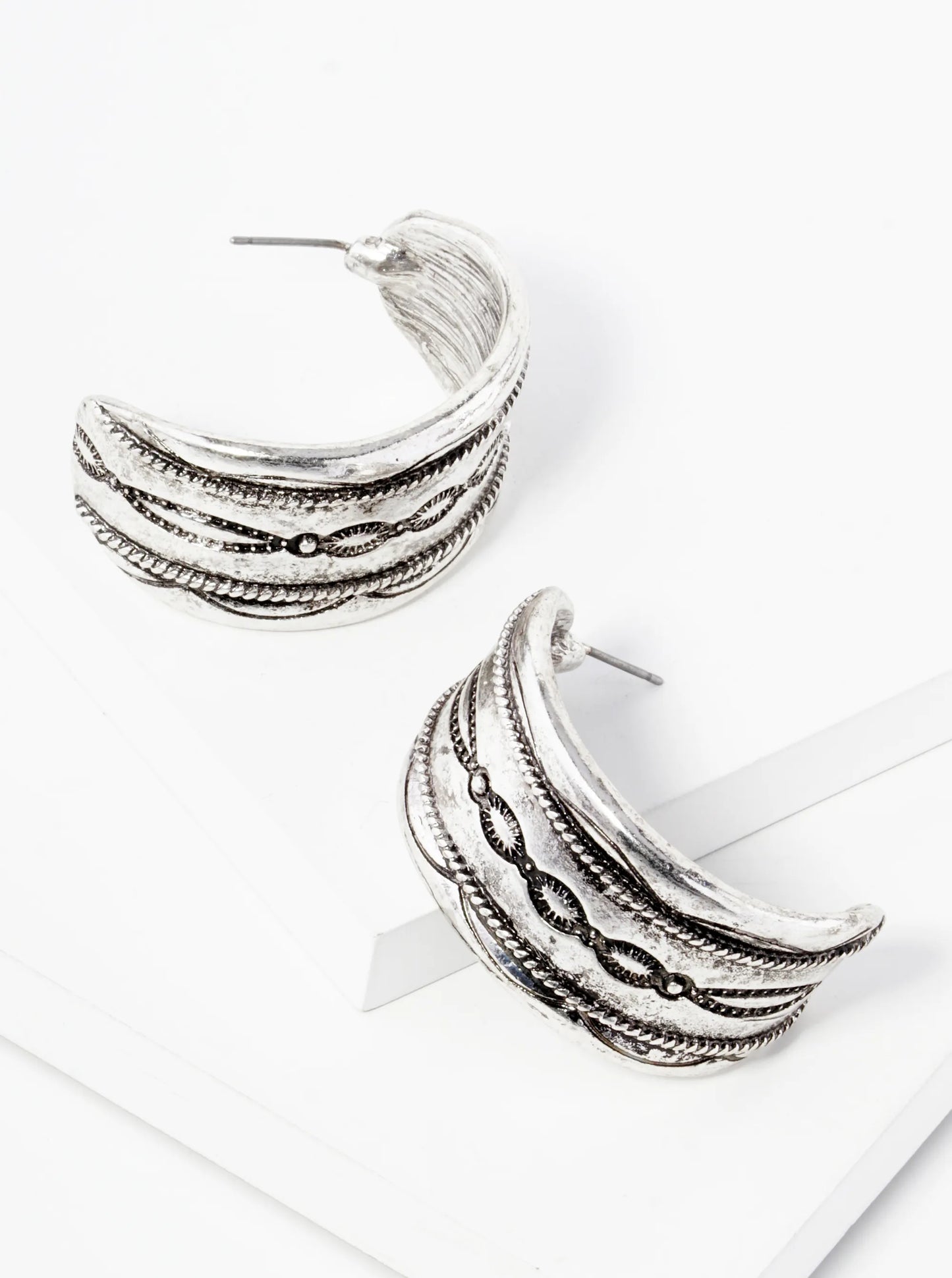 Western Tailored Pattern 35mm Wide Hoop Earrings