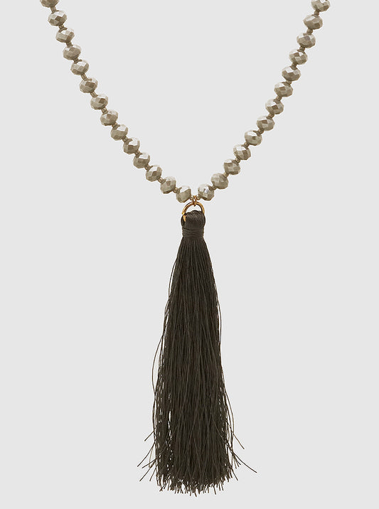 FACETED BEAD W THREAD TASSEL PENDANT LONG NECKLACE DARK GRAY