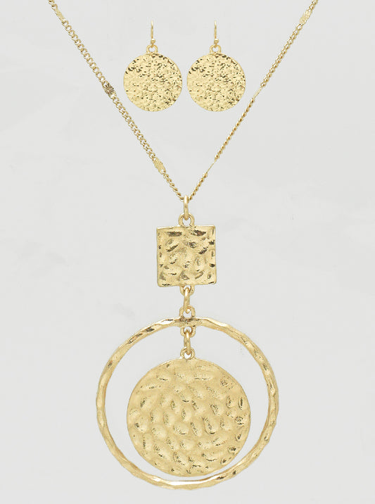 HAMMERED METAL SQUARE WITH DOUBLE ROUND PENDANT LONG NECKLACE SET WITH EARRINGS WORN GOLD